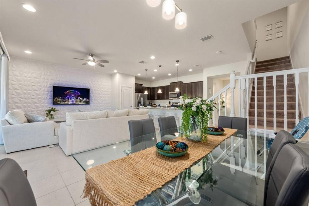 Amazing 5 Bedrooms Home With Pool/Bbq Near Disney Кисими Екстериор снимка