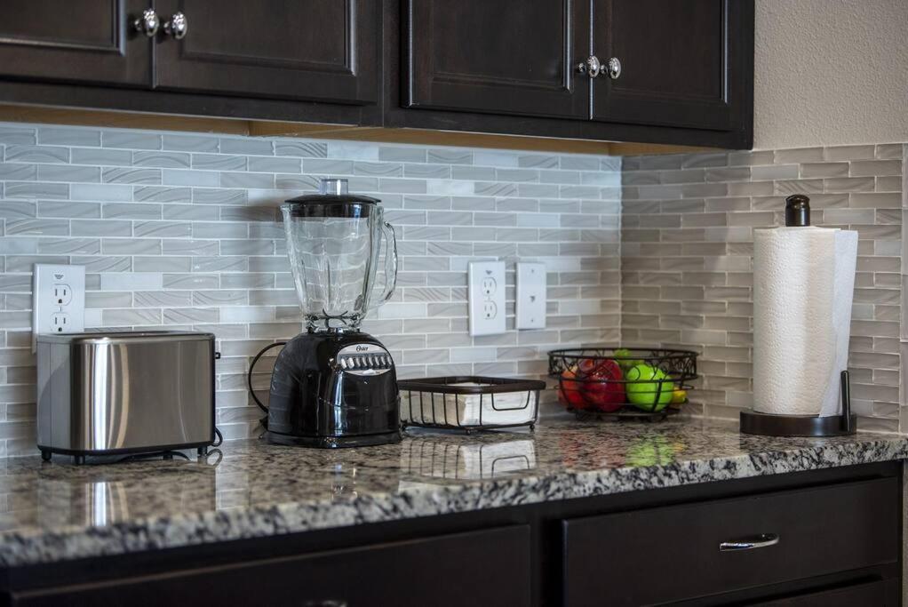 Amazing 5 Bedrooms Home With Pool/Bbq Near Disney Кисими Екстериор снимка