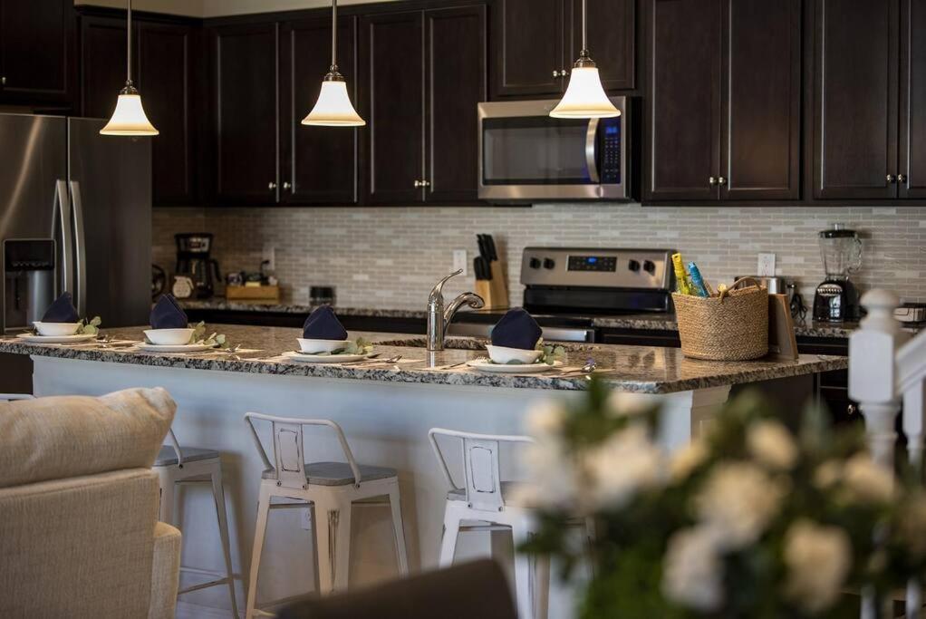 Amazing 5 Bedrooms Home With Pool/Bbq Near Disney Кисими Екстериор снимка